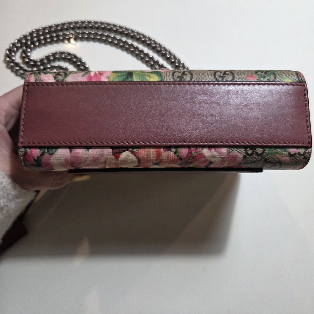 Authentic Gucci Pink Floral Crossbody Bag with Chain - Picture 5 of 7